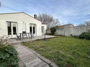 Maison 8 pers. à deux pas de la plage et du port, calme, jardin, parking - Saint-Pierre d'Oléron - FR-1-246A-278
